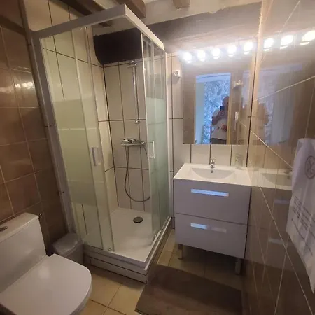 La Maison Du Bac Oda ve Kahvaltı 3*